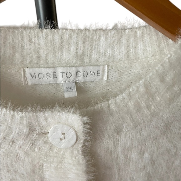 More To Come Valentina Cropped Cardigan Ivory Knit Fuzzy Button Up Size XS - Picture 3 of 8